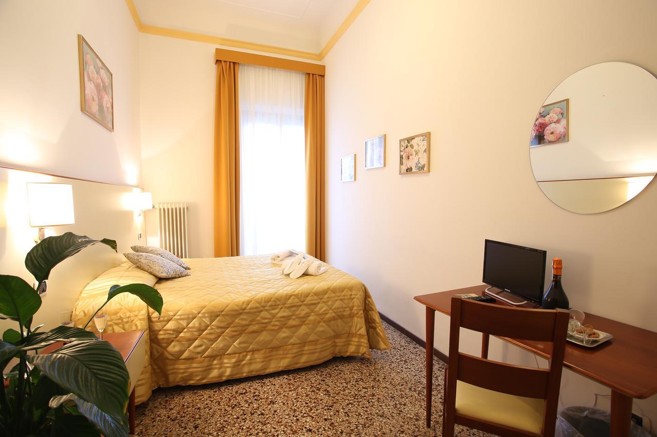 Hotel Casa Del Lago Firenze Eksteriør bilde
