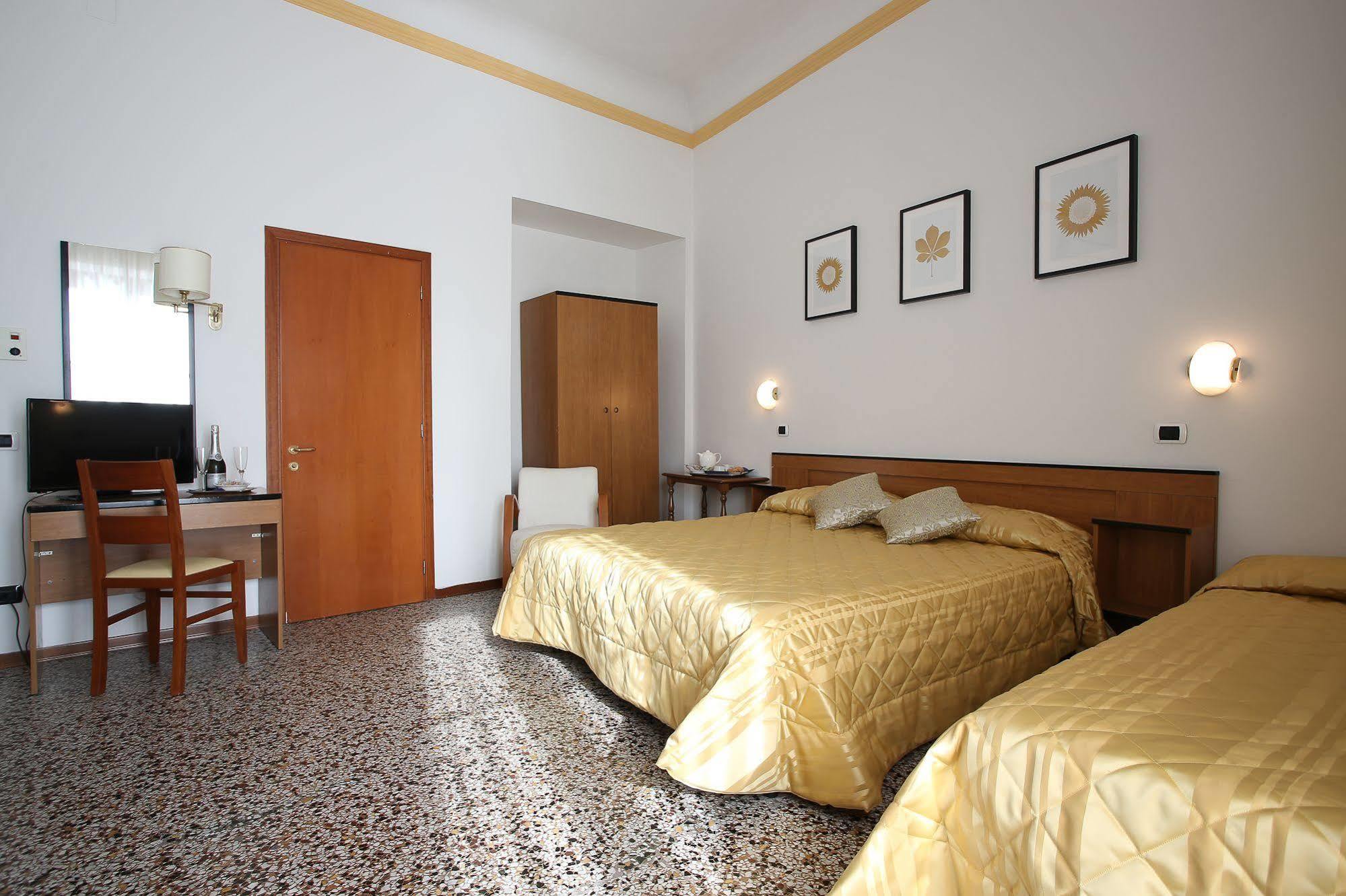 Hotel Casa Del Lago Firenze Eksteriør bilde