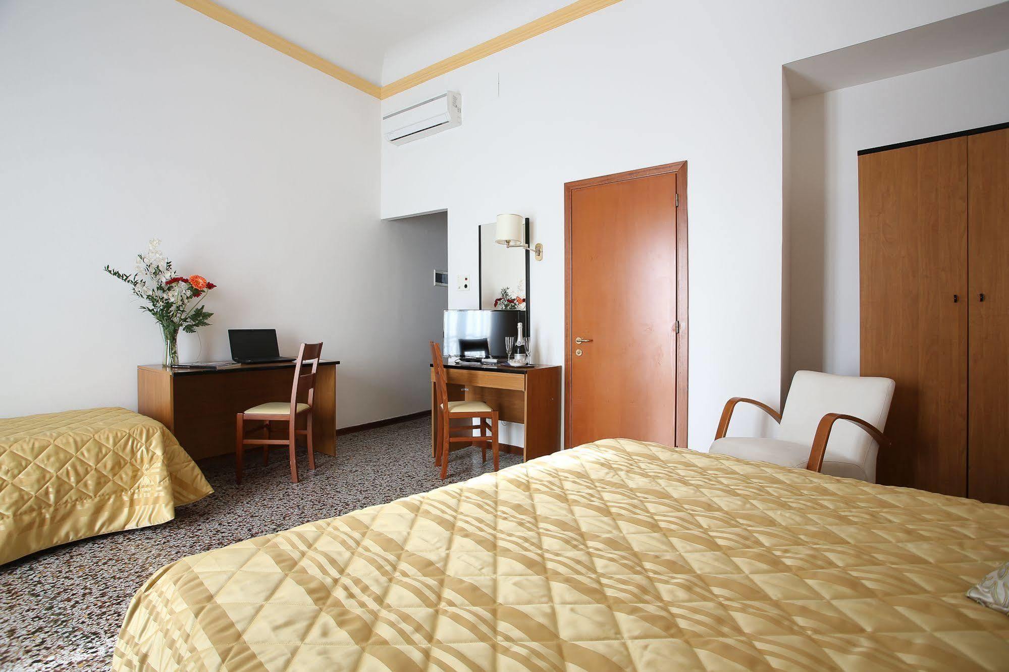 Hotel Casa Del Lago Firenze Eksteriør bilde